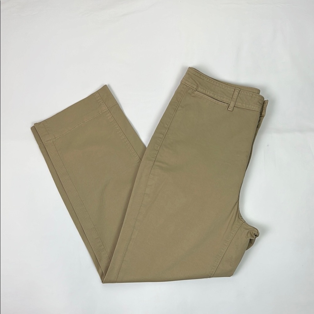 Everlane Women’s 6‎ Chino Straight Leg Cropped Pant